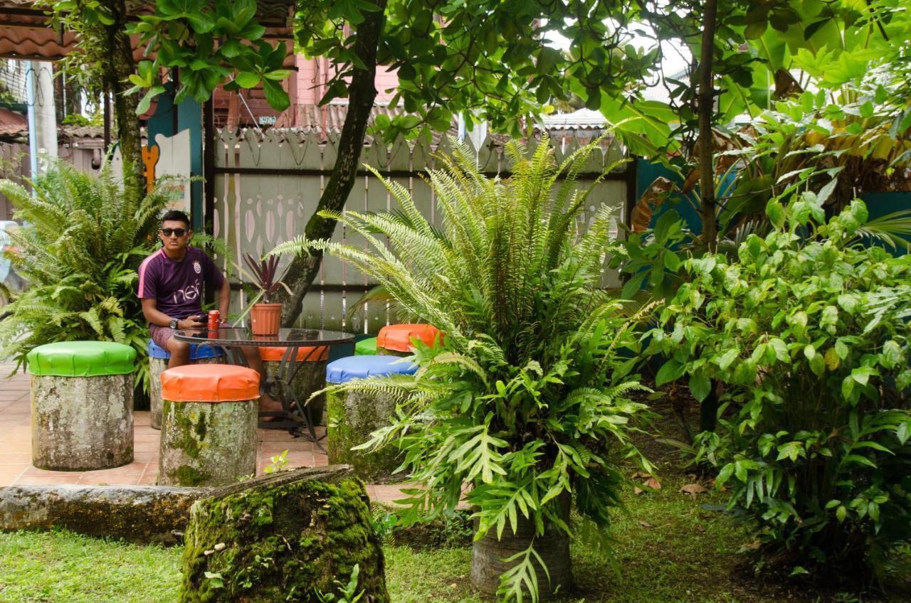 Spanish By The Sea - Bocas Bocas Town Exterior foto
