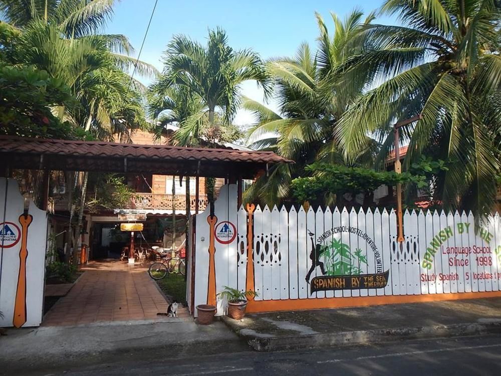 Spanish By The Sea - Bocas Bocas Town Exterior foto